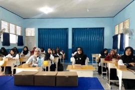 Dosen Unja latih  guru SMP gunakan AI belajar lebih interaktif