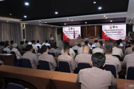 Polda Kalbar bekali tenaga kesehatan terkait penanganan medis kritis