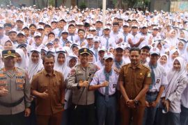 Kapolda Aceh ingatkan pelajar dampak hukum penyalahgunaan media sosial