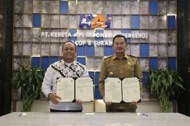 Daop 8 Surabaya dan Pemkab Lamongan MoU penataan kawasan jalur kereta