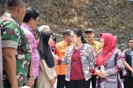 Pemkot Semarang  bangun kembali rumah korban kebakaran di Candisari