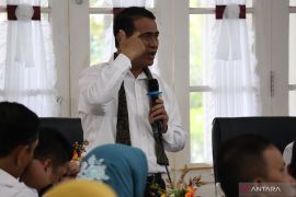 Gelombong anti-imigran warnai London hingga menyentuh Australia