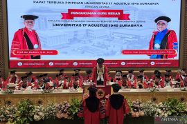 Untag Surabaya punya dua guru besar bidang hukum dan teknologi