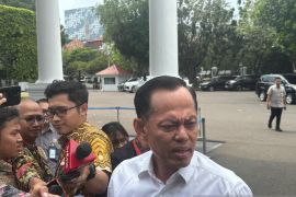 Prabowo panggil menteri-menteri bahas energi dan kelangkaan BBM swasta