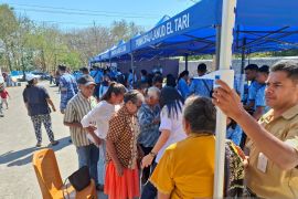 Lanud El Tari menggelar bakti sosial sambut HUT Ke-80 TNI