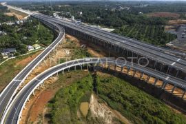 Tol Betejam resmi beroperasi tanpa tarif
