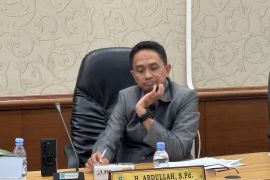 Legislator sebut BUMD Riau tak balik modal, sarankan direktur mundur jika gagal
