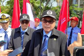 Peringati Harhubnas 2025, PT DLU ziarah makam Menhub pertama