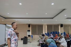 Disperindagkop UKM latih pengurus koperasi manfaatkan teknologi digital