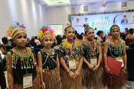 Pemkot Jayapura mendorong generasi muda mencintai bahasa ibu
