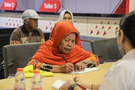 Sebanyak 454 lansia warga Kediri dapat bantuan sosial PKH