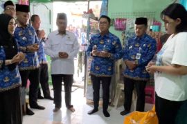 Wali Kota Magelang beri bantuan balita autoimun kulit