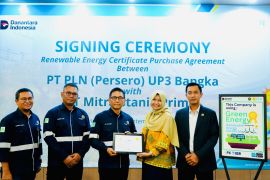PLN Babel - PT MSP perkuat komitmen energi bersih lewat penandatanganan perjanjian renewable energy certificate