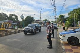 Polres Tabalong pasang rambu larangan angkutan batu bara