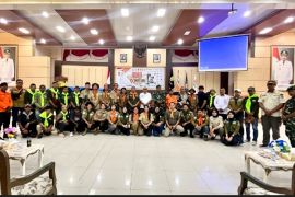 Upaya memperkuat konservasi Pulau Buru, Bupati resmi melepas tim "Buru eXpedition"