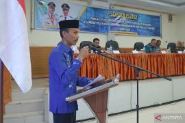 Solok Selatan lakukan uji publik standar pelayanan kependudukan