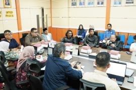 DPRD Paser libatkan UWGM susun naskah akademik raperda
