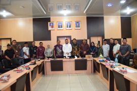 Pemko Padang gelar Monitoring dan Evaluasi Implementasi Kawasan Tanpa Rokok