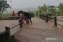BPBD Banyumas pantau banjir di Sumpiuh dan Tambak