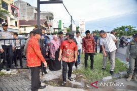 Pemkab Kubu Raya mulai penataan kawasan bundaran Bandara Supadio