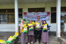 Polres: Sambil gelar pangan murah, sosialisasi jaga Kamtibmas dilakukan di Pasaman Barat