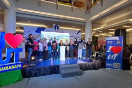 UT Surabaya gelar "UT Fiesta 2", wadahi bakat dan wirausaha pelajar