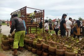 Pertamina gelar operasi pasar elpiji tiga kilogram di Belitung