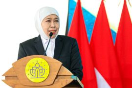 Khofifah ajak wisudawan UKHAC jadi generasi inovatif, kreatif, dan adaptif