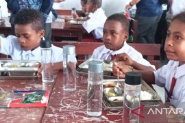 Pemkab Biak Numfor pastikan persediaan bahan pokok untuk MBG terpenuhi aman