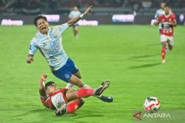 Super League  - PSIM Yogyakarta libas Bali United 3-1