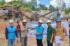 PLN sambung pelanggan daya 865 kVA dukung pertumbuhan Industri di Tolitoli