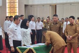 Gubernur Banten lantik 22 CPNS lulusan IPDN tekankan integritas