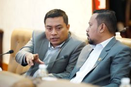 DPRD Jatim minta Pemprov waspada dampak lingkungan