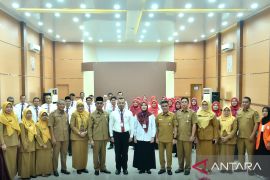 Asisten II Setdaprov Sumbar, Adib Alfikri ingatkan ASN hendaknya paham pengetahuan dasar PBJ