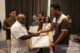 PT Timah terima penghargaan PRISMA dari Menteri HAM