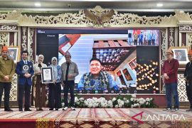 Bank Sumsel Babel dan Pemprov Sumsel pecahkan rekor dunia, guru belajar AI serentak