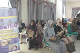 Imigrasi Kendari jemput bola pengurusan paspor warga di 3 kabupaten