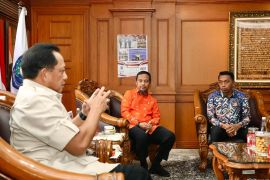 Need central govt-regions synergy for free meals program: minister