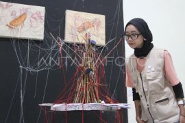 Pameran seni bertajuk Nyambung Page 2 Small