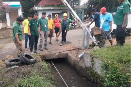 PT Pasangkayu  ikut sukseskan "World Clean Up Day"