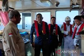 Tingkatkan keselamatan dan keamanan wilayah perairan, KSOP Tanjungpandan gelar patroli laut