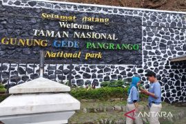 Gunung Gede Pangrango tutup pendakian dan wisata selama Kejurda Lari Trail