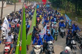 Polisi kerahkan 1.963 personel kawal unjuk raya buruh di Kawasan Monas