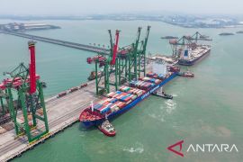 Terminal Teluk Lamong layani rute pelayaran tujuan Nava Sheva India