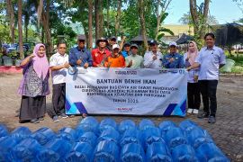 DKP3 Banjarmasin salurkan 140 ribu benih ikan bantuan BPBAT Mandiangin