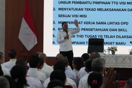 Wagub NTT berharap retret samakan persepsi pejabat struktural