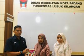 PT Semen Padang Salurkan Susu Khusus untuk Ibu Hamil KEK, Wujud Komitmen Lawan Stunting