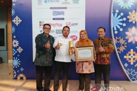 Kaltim raih  penghargaan Lembaga Pemerintahan Pendukung Program Halal