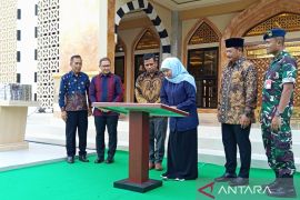 Khofifah resmikan Masjid Baitus Sholihin SMAN 3 Taruna Angkasa Madiun