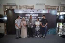 Tokopedia dan TikTok Shop kampanyekan #JualanNyaman, dorong literasi KI pembatik